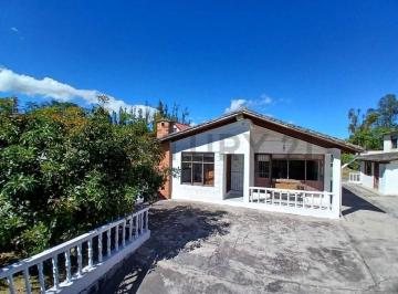 Quinta vacacional · 310m² · 5 Habitaciones · 10 Estacionamientos · Quinta de Renta en Checa