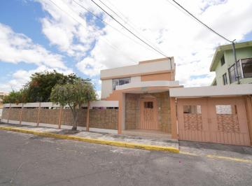 Casa de 4 habitaciones, Quito · Casa en Venta | 599 m² Totales en Urbanización