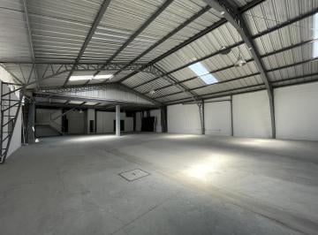 Bodega-Galpón · 1620m² · 6 Estacionamientos · Bodega de Renta en Quito Sector Carcelen
