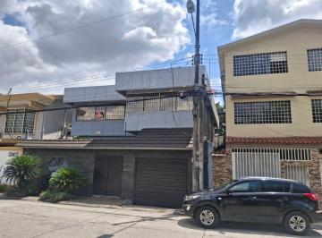 Casa de 8 habitaciones, Guayaquil · En Venta Propiedad Corporativa en Kennedy Norte | 400 m² | Uso de Suelo Comercial