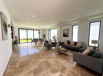 Casa · 203m² · 3 Habitaciones · 2 Estacionamientos · Mv - Puembo Via Arrayanes en Venta Casa a Estrenar en Urbanizacion 203 m², 3d