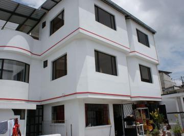 Departamento de 1 habitación, · Renta - Arriendo - Suite con Patio - Calderon - Norte - Quito