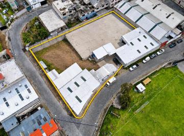 Terreno / Lote , Quito · Terreno Esquinero en Calderón con Edificación – 2.241 m² Para Desarrollo Comercial