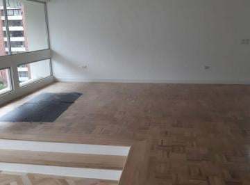 Departamento de 3 habitaciones, Quito · De Venta Hermoso Departamento Remodelado 100% en Sector Gonzalez Suarez
