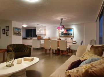 Departamento de 3 habitaciones, Quito · Departamento de Venta en Cumbayá Sector La Primavera, Amplia Terraza de 106 m², Estudio, Sala de Tv.