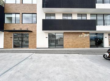 Local comercial · 120m² · 2 Estacionamientos · Venta de Local Comercial Sector Conocoto – Cerca del Mercado Central.