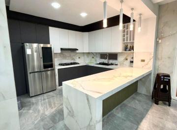 Casa de 5 habitaciones, Punta Blanca · Se Vende Casa Esquinera en Punta Blanca – Sector Mansito, a 5 Minutos del Mar