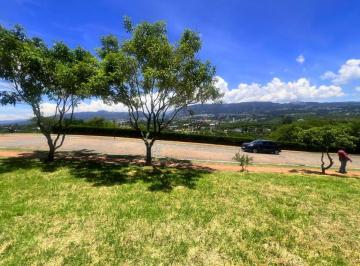 Terreno / Lote , Quito · Terreno de Venta en La Quinta! Cumbayá! Vista Panorámica! Plano!