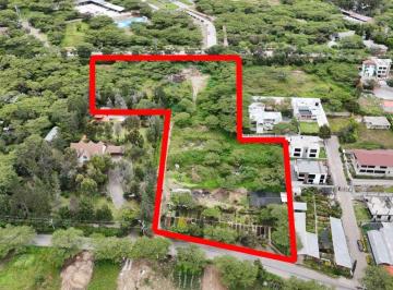 Terreno / Lote , Quito · Vendo Terreno en Nayon