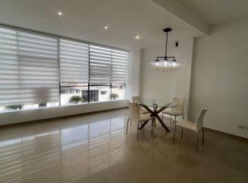 Departamento de 2 habitaciones, Guayaquil · Urdesa Central Departamento en Venta 2 Dorm.
