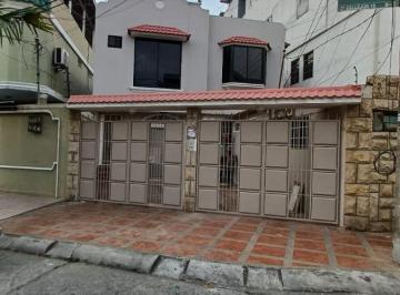 Casa de 6 habitaciones, Guayaquil · Vendo Casa Rentera 4 Suit 1 Depto Urdenor 2