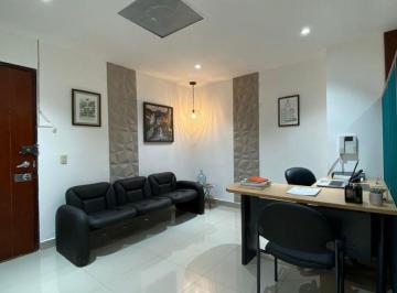 Oficina comercial , Guayaquil · Moderna y Funcional. World Trade Center en Venta Oficina de 55 m² Lista Para Operar