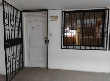 Departamento en Venta de 3 habitaciones Comité del Pueblo · Venta de Departamento en El Norte de Quito
