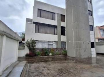 Departamento de 3 habitaciones, Quito · Venta de Departamento en Planta Baja