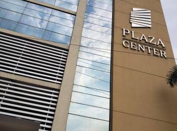 Oficina comercial , Guayaquil · En Venta Oficina Semi - Amoblada 154 m² - Edif. Plaza Center - Kennedy Norte - Guayaquil