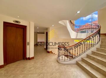 Casa de 6 habitaciones, Quito · Casa de Lujo en Campo Alegre en Renta