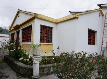 Casa en arriendo en Calacalí, a un minuto del Parque Central · Casa en Arriendo en Calacalí, a un Minuto del Parque Central