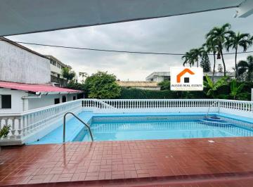 Casa de 9 habitaciones, Guayaquil · Vendo Casa de 970 m² con 9 Habitaciones, Piscina en Urdesa