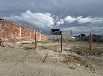 Terreno / Lote , Manta · Terreno de Venta en Manta Zona Norte