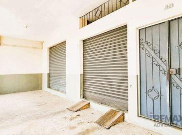 Casa · 286m² · 4 Habitaciones · 2 Estacionamientos · Venta Casa con Dos Locales y Losa Para 2do Piso Suroeste