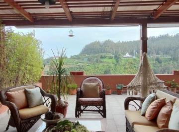 Departamento de 2 habitaciones, Quito · Venta de Departamento Grande en Urbanización Segura en Monteserrin