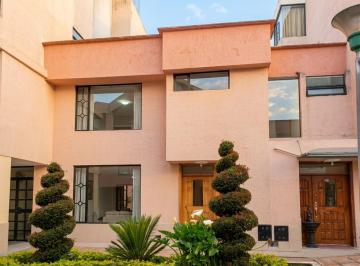 Casa de 3 habitaciones, Quito · Venta Casa en Monteserrín Que Lo Tiene Todo