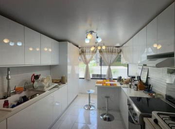 Departamento de 3 habitaciones, Quito · Departamento en Venta, El Batan - Norte de Quito