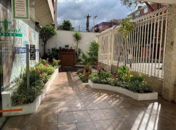 Consultorio de 2 habitaciones, Quito · Consultorio 80 m² – Excelente Ubicaciónedificio Artes Medicas