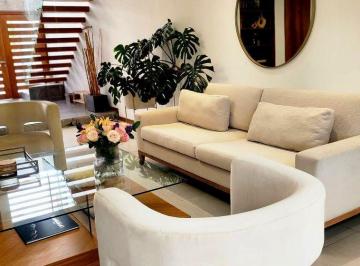 Casa · 170m² · 3 Habitaciones · 2 Estacionamientos · Arreindo, Hermosa Casa, 3 Dorm., Vive con Estilo y Confort en El Corazón de Tumbaco