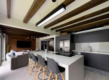 Casa · 361ha · 1 Habitación · 2 Estacionamientos · Casa en Venta - Vía Intervalles/cumbayá