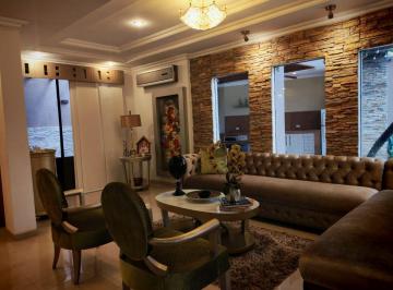 Casa de 4 habitaciones, Guayaquil · Casa Amoblada de Alquiler en La Urbanización Ciudad Colón, 4 Dorm.