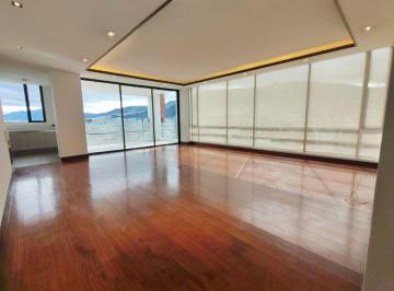 Departamento · 294m² · 3 Habitaciones · 2 Estacionamientos · Departamento de Venta o Renta en Bellavista