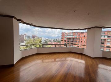 Departamento de 3 habitaciones, Quito · Oportunidad Bellavista Bosmediano Departameto 300 m² de Venta