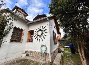 Casa de 7 habitaciones, Quito · Hermosa Casa Esquinera y Rentera en La Floresta