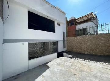 Casa · 348m² · 4 Habitaciones · 2 Estacionamientos · Casa de Venta - Sector Carcelen - Norte de Quito