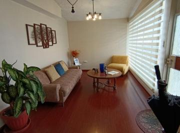 Casa de 7 habitaciones, Quito · Vendo Casa Rentera en La Rumiñahui (3 Departamentos con Predios Independientes)
