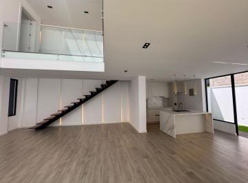 Casa · 165m² · 3 Habitaciones · 2 Estacionamientos · Casa a Estrenar de Venta en San Miguel de Conocoto.