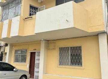 Suite de 1 habitación, Guayaquil · Urdesa Central Habitación Independiente Ventana a La Calle