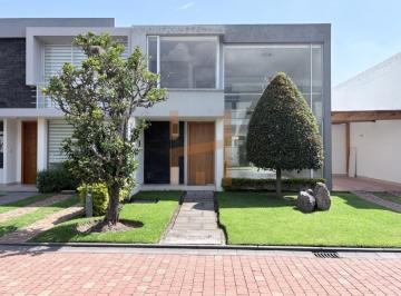 Casa de 3 habitaciones, Quito · Casa de Venta en Tumbaco a Pocos Pasos de La Ruta Viva, 3 Dorms, Bbq, Jardín, Conjunto, Seguridad.