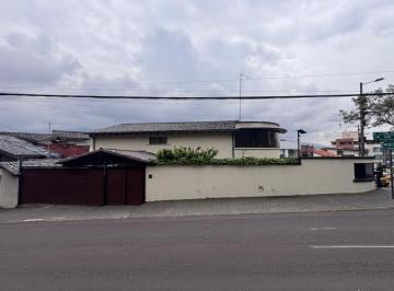VISTA FRONTAL · Venta Casa Quito en La Eloy Alfaro y José Puerta (Ideal Para Constructores)