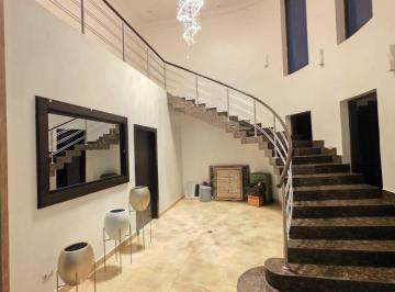Casa de 5 habitaciones, Guayaquil · En Venta Hermosa Casa Esquinera en Samborondon Km 10, Estancias del Río