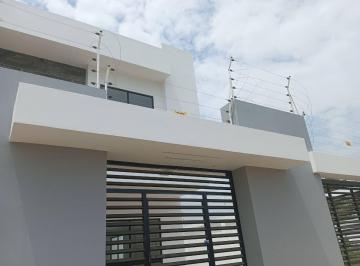 Casa de 3 habitaciones, Portoviejo · Vendo Hermosa Casa Independiente a Estrenar