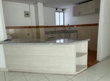 Departamento de 3 habitaciones, Quito · ¡Oportunidad Única! Departamento con Patio Gigante – Sector El Condado / Mariscal Sucre