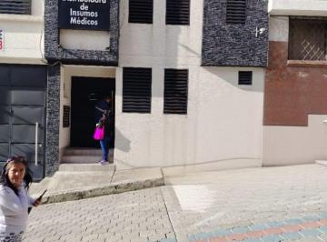 Oficina comercial , Quito · Vendo Oficina Comercial en La Loma de Puengasi
