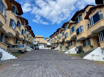 Casa de 4 habitaciones, Quito · En Venta Bonita Casa de 4 Dorm. Urbanizacion Santa Lucía