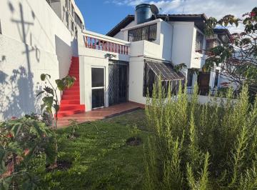 Casa · 295m² · 4 Habitaciones · 2 Estacionamientos · Vendo Casa con Local Comercial Ponciano Alto