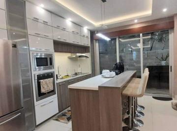 Departamento · 264m² · 3 Habitaciones · 2 Estacionamientos · Venta Dpto Amoblado Planta Baja Parques de Los Ceibos Edificio Nuevo con Garita Cerrado