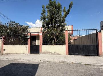 Casa de 3 habitaciones, Cevallos · Casa de 1 Nivel y 3 Hab. Máster - Ingahurco