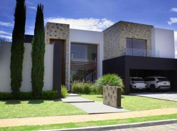 Casa de 5 habitaciones, Quito · Hermosa Casa de Lujo de Venta en Puembo!