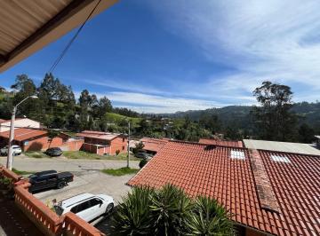 Casa · 90m² · 3 Habitaciones · 2 Estacionamientos · Linda y Acogedora Casa en Condominio en Venta Ricaurte - Cuenca